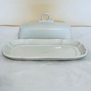 ❌SOLD❌Mikasa "French Countryside" White- Butter Dish - 1/4 Pound F 9000
